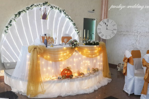 Свадьба в стиле "На балу у Золушки" в белом зале ресторана "Ренессанс"