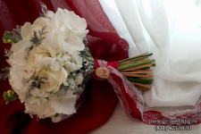 Букет невесты из белой гортензии